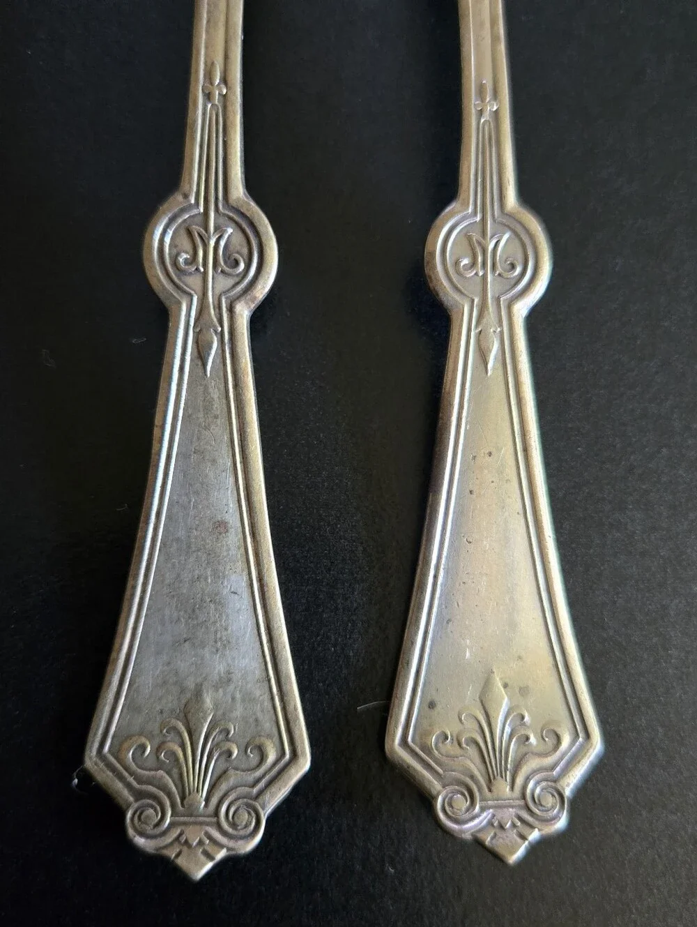 Vintage Rogers & Bros Silverplate Dinner Forks Pair Art Deco Pattern Flatware
